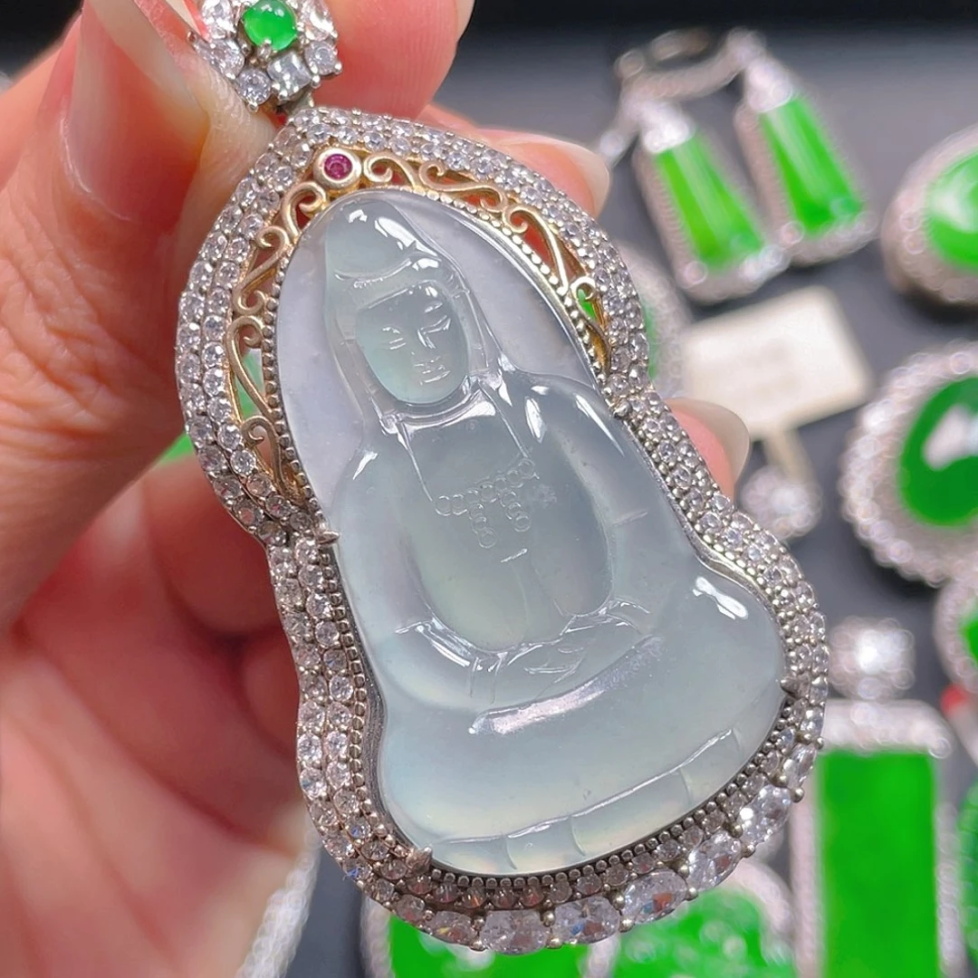 吊坠(不含链)未镶嵌翡翠