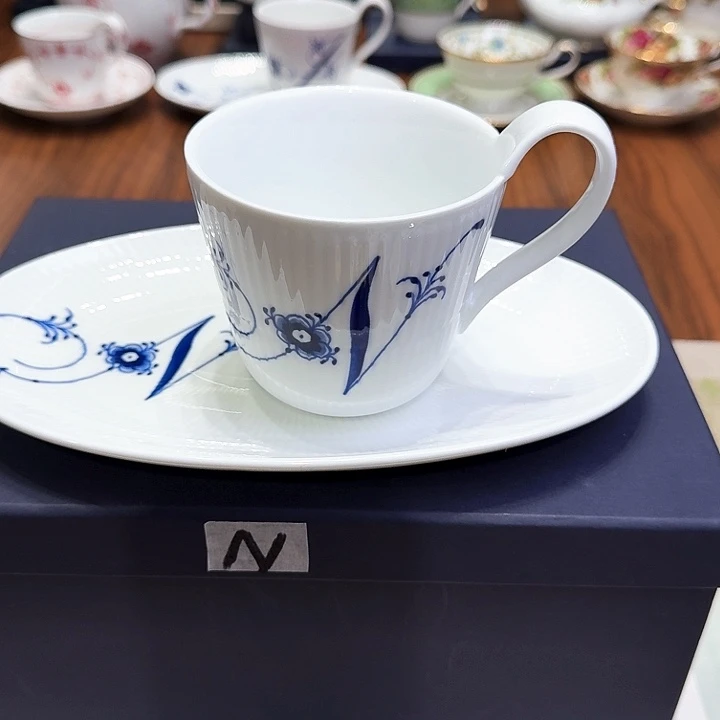 瓷片杯子杯子杯子水杯杯子水杯
