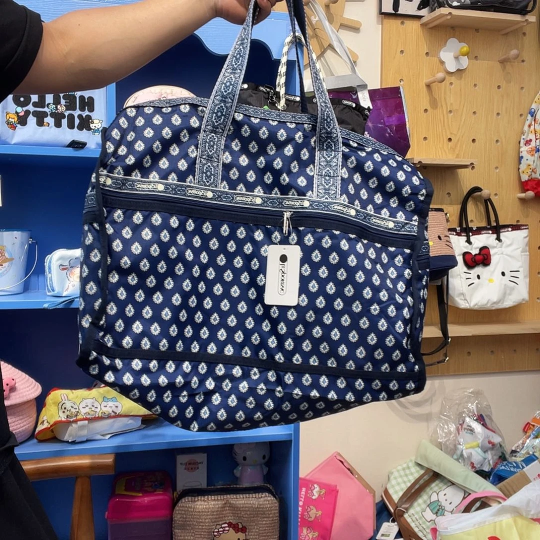 PU化妆包等产品和产品
