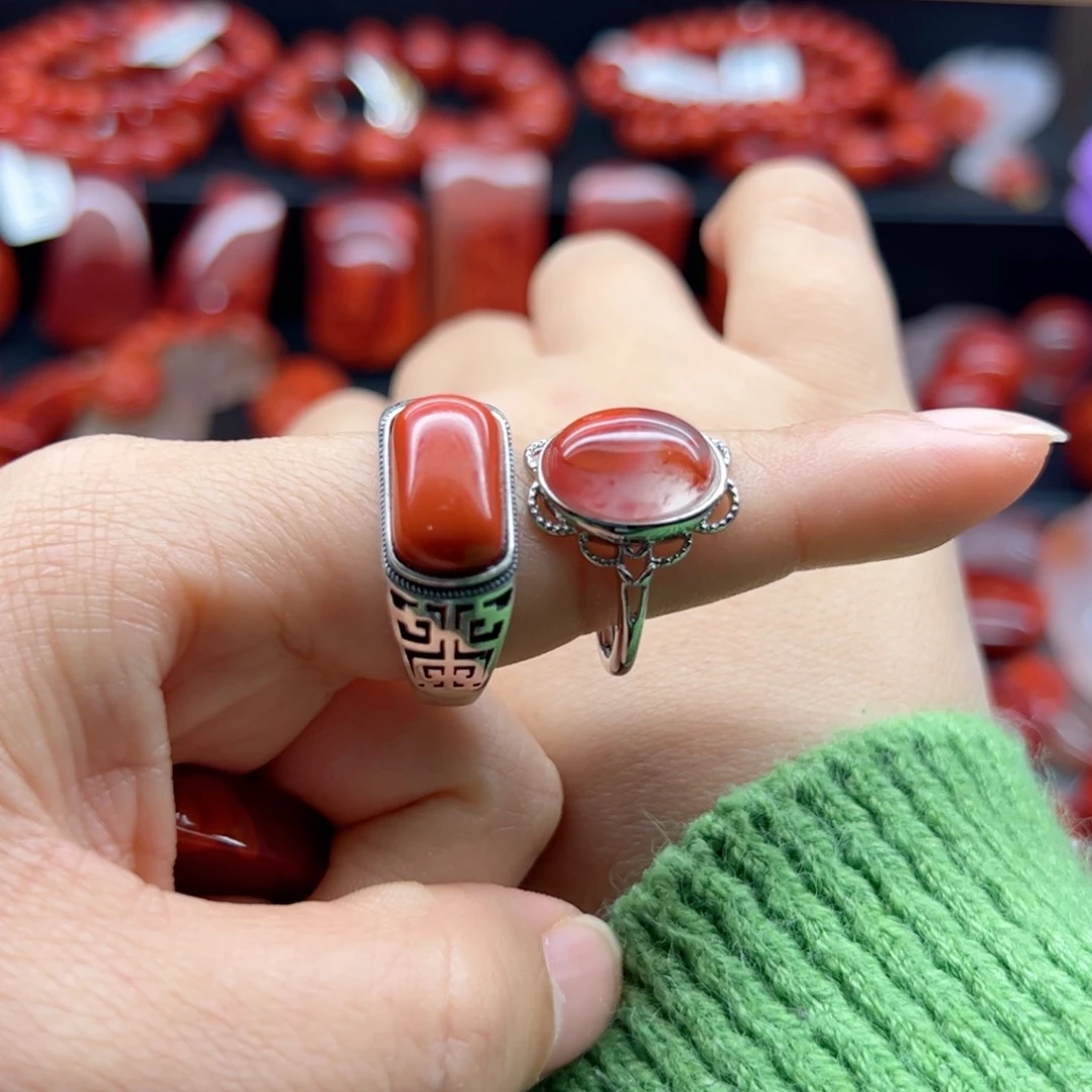 南红玛瑙配饰银S925镶嵌辉**月