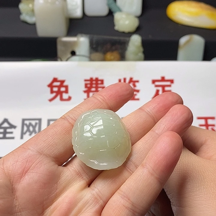 和田玉（糖玉）未镶嵌挂件