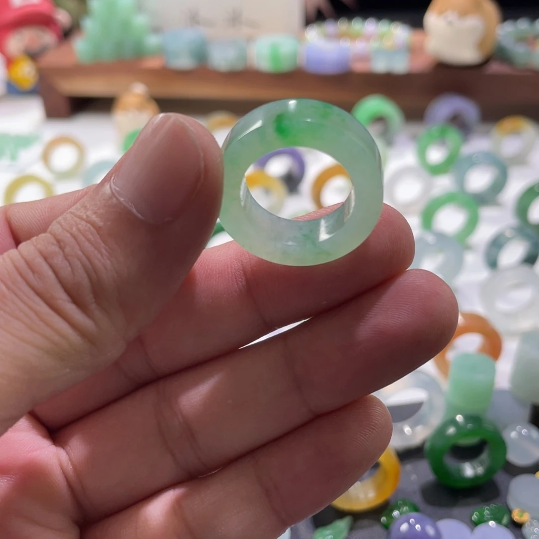 定制翡翠未镶嵌翡翠