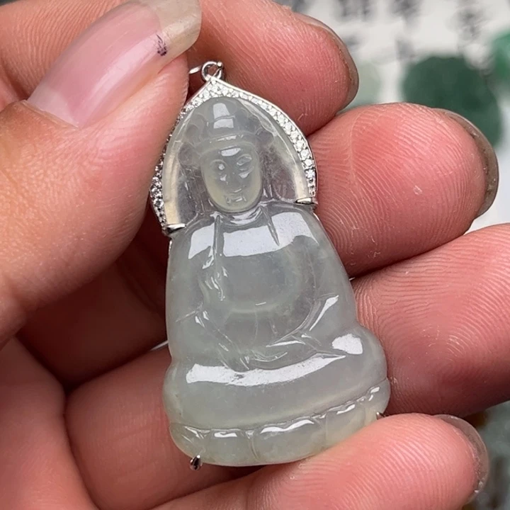 翡翠未镶嵌颈饰素衣观音