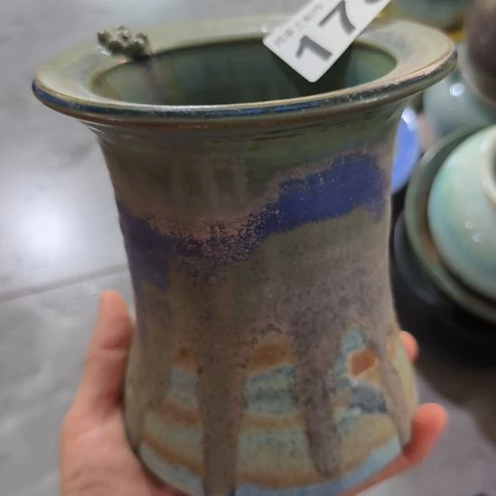 景德镇手工高温陶瓷：内9.5外口13高15.5微瑕