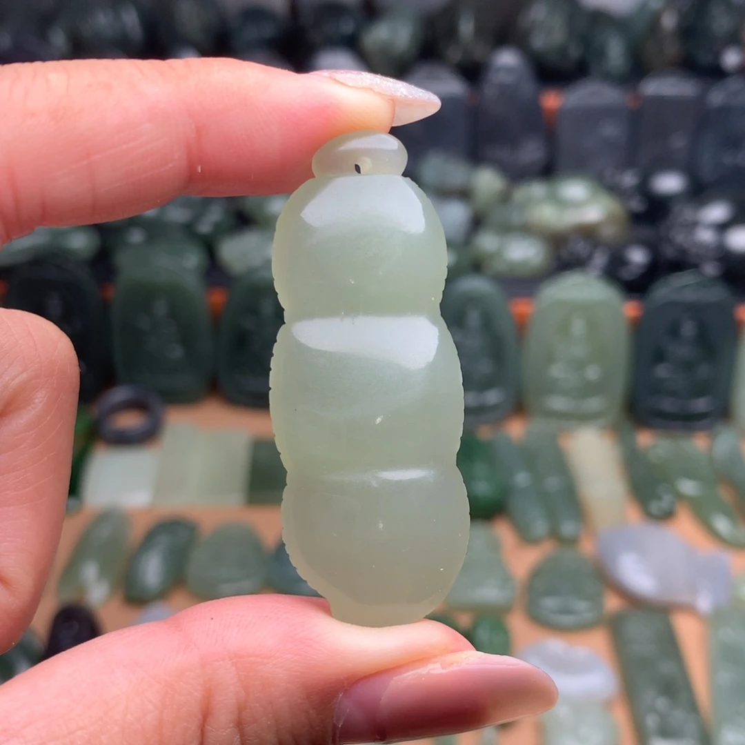 颈饰未镶嵌和田玉挂件04