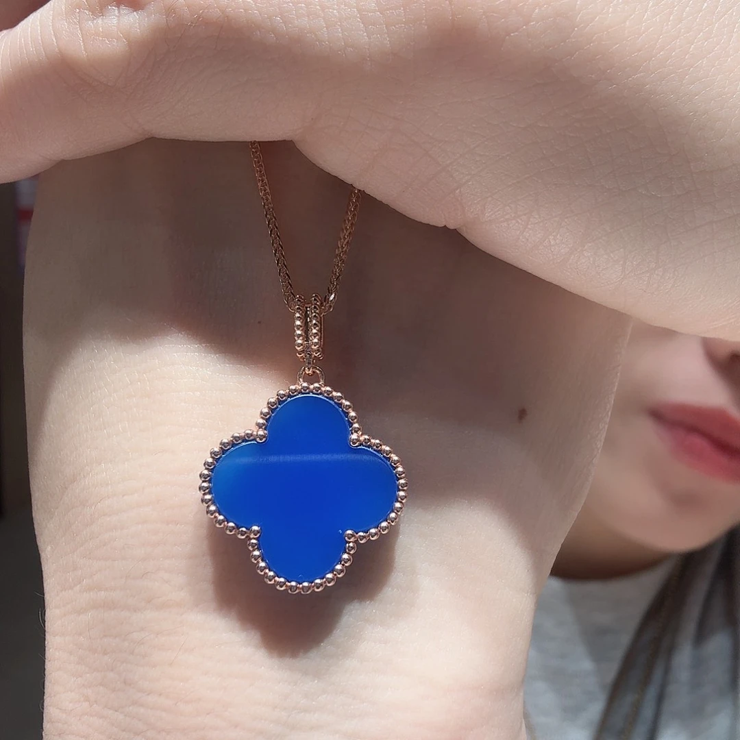 18K金镶嵌吊坠(不含链)玛瑙/玉髓吊坠