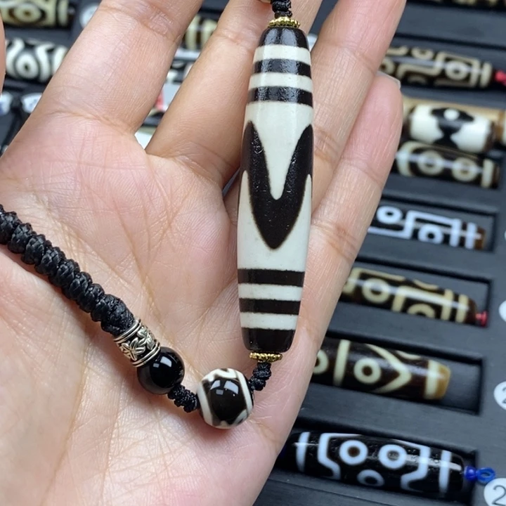 玛瑙/玉髓（覆膜）颈饰未镶嵌