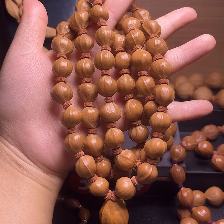 吊坠橄榄核蜜桃异形脖挂14.14