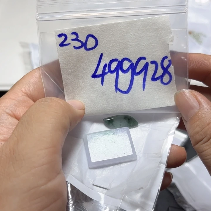定制翡翠未镶嵌不