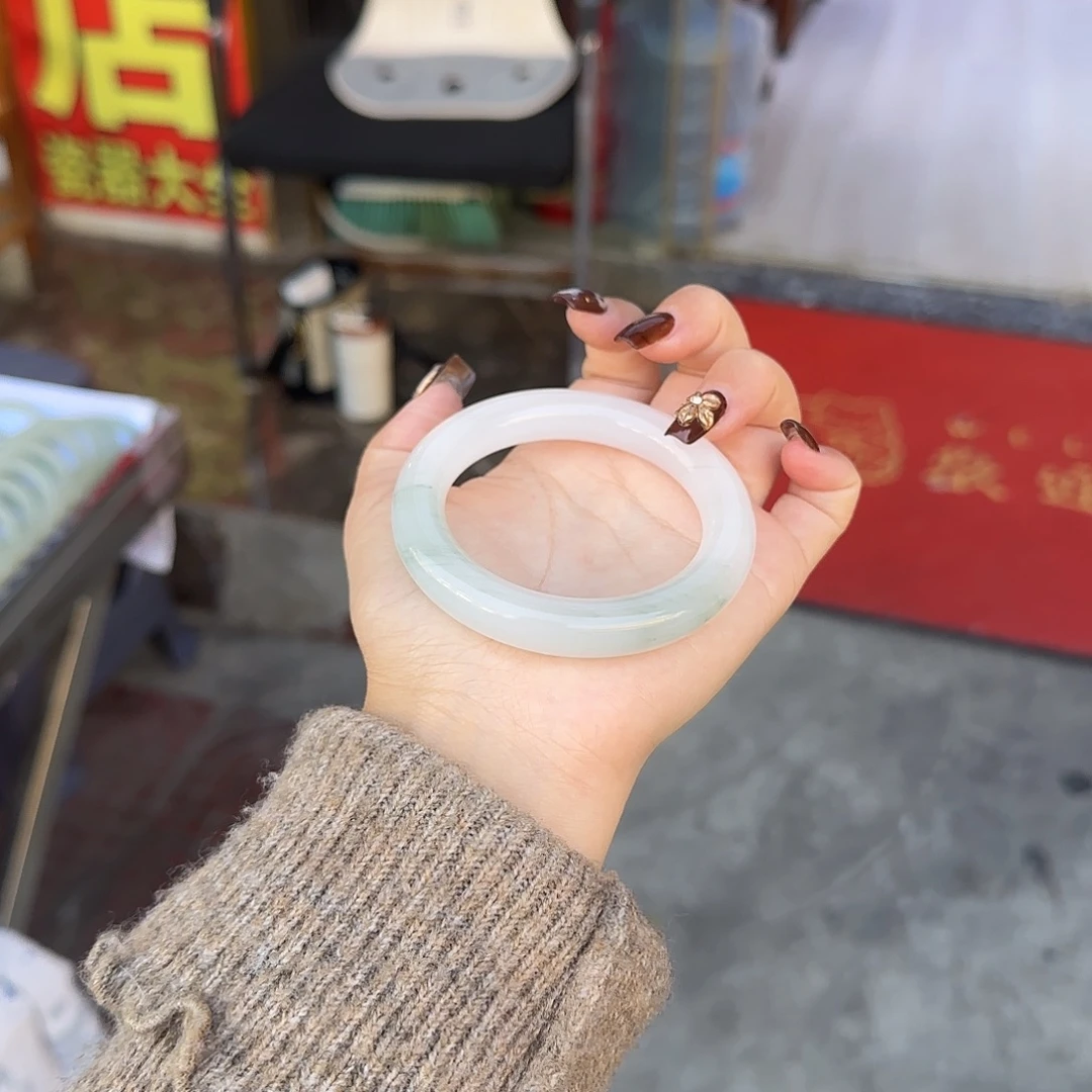 石英质玉未镶嵌手镯