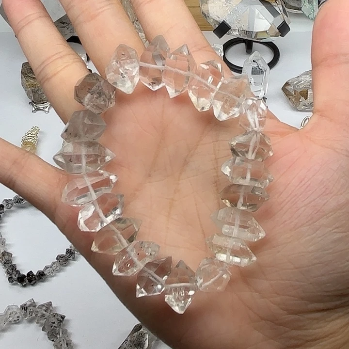 水晶手串未镶嵌闪灵钻手串