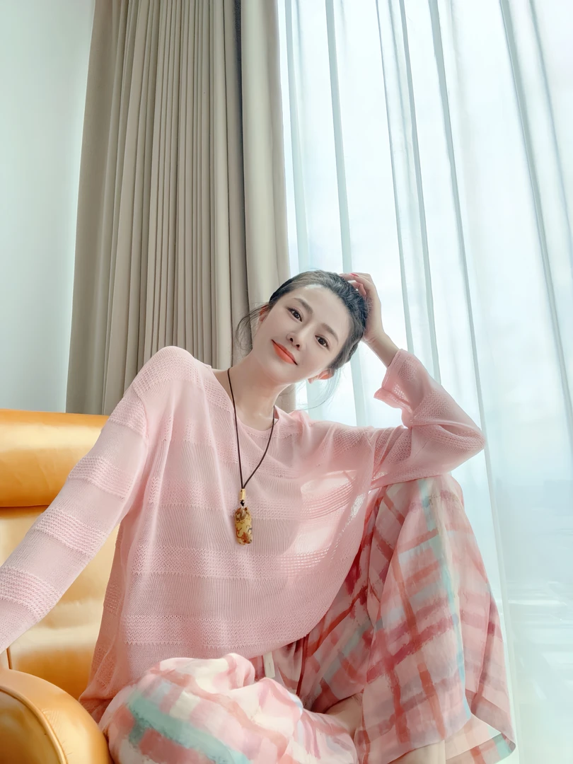 LAU+【樱花拿铁】双丝 超薄 减龄 针织 夏季 新款 女装上衣 慵懒风