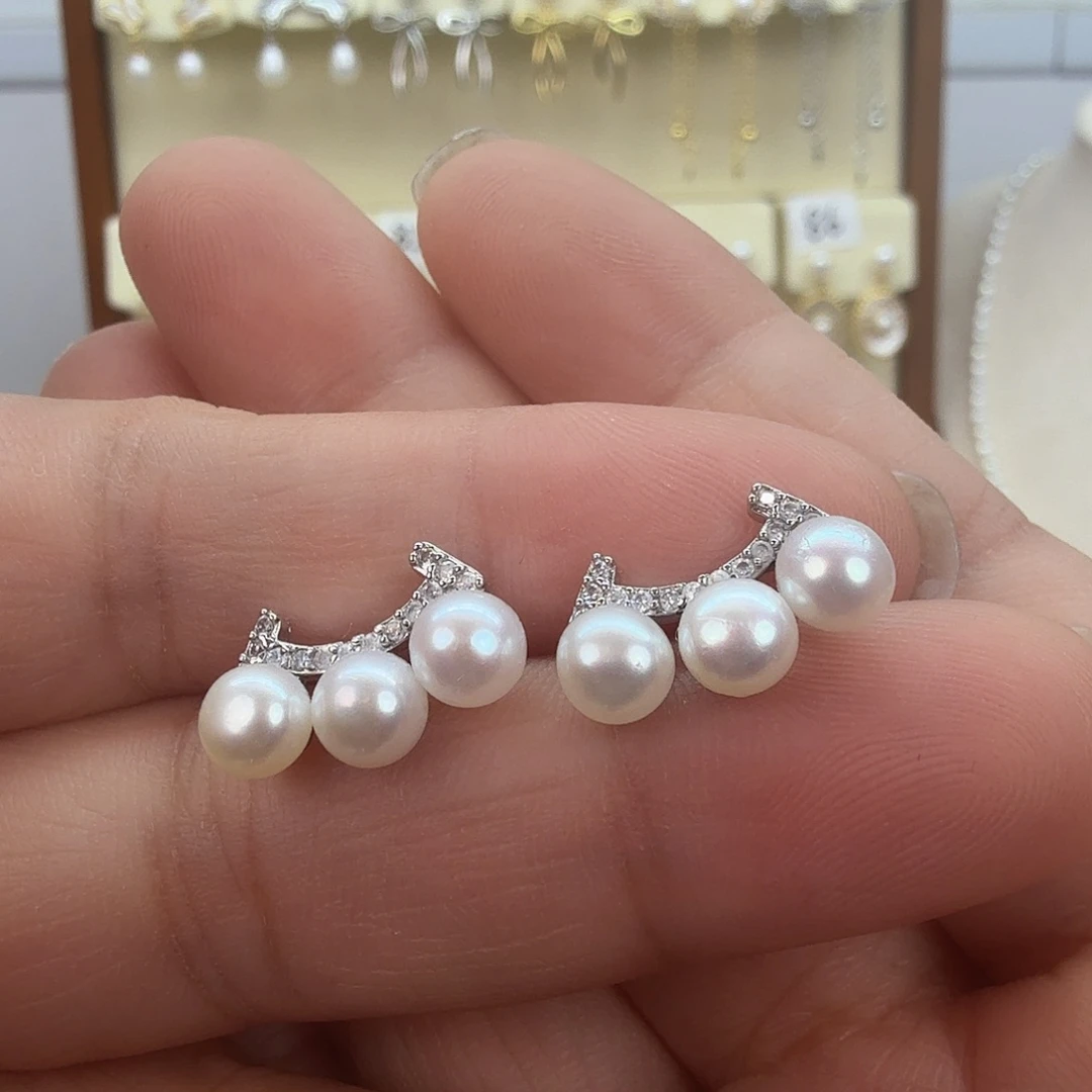 淡水珍珠耳饰未镶嵌