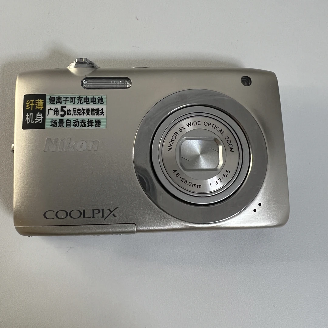 9新 Nikon/尼康 s2600特价1400w像素超级冷白皮，拍照超好看