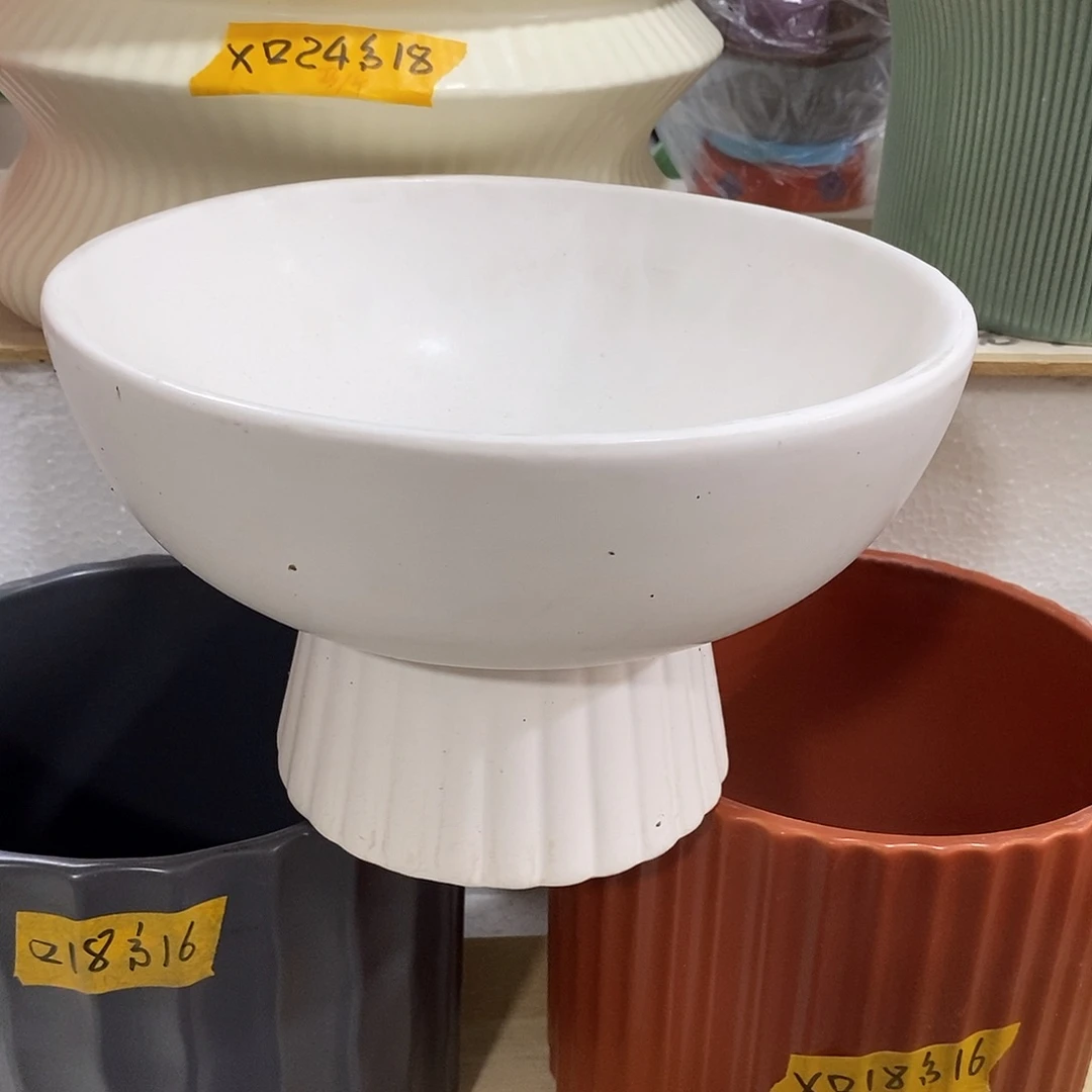 摆件陶陶盆有孔 瑕疵介意勿拍