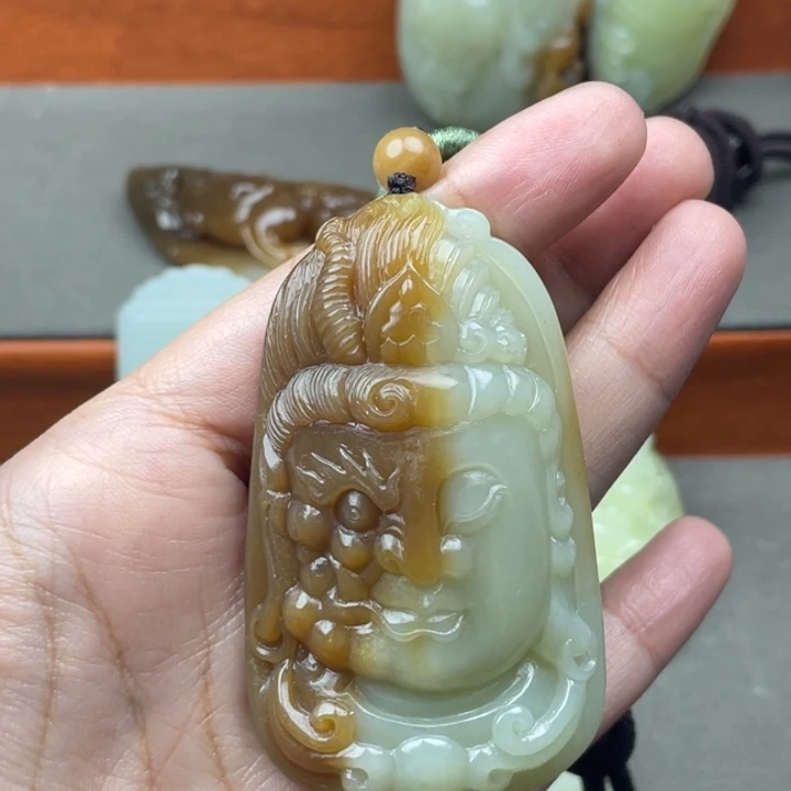 向***生和田玉未镶嵌挂件
