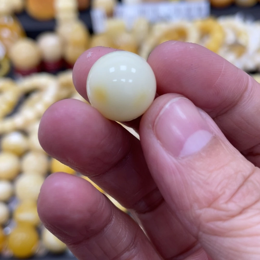 琥珀珠宝奇石未镶嵌14.8mm皮色