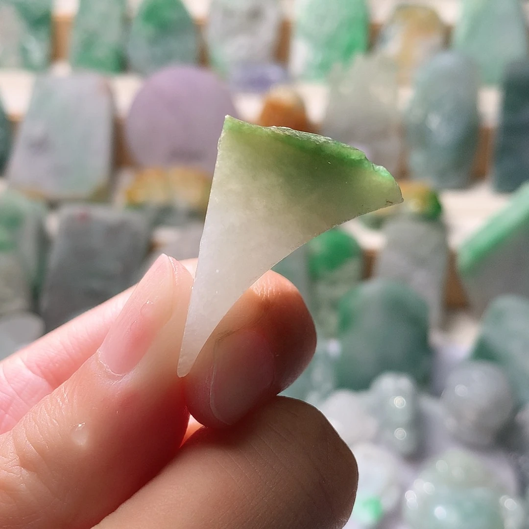 翡翠散珠翡翠原石片料