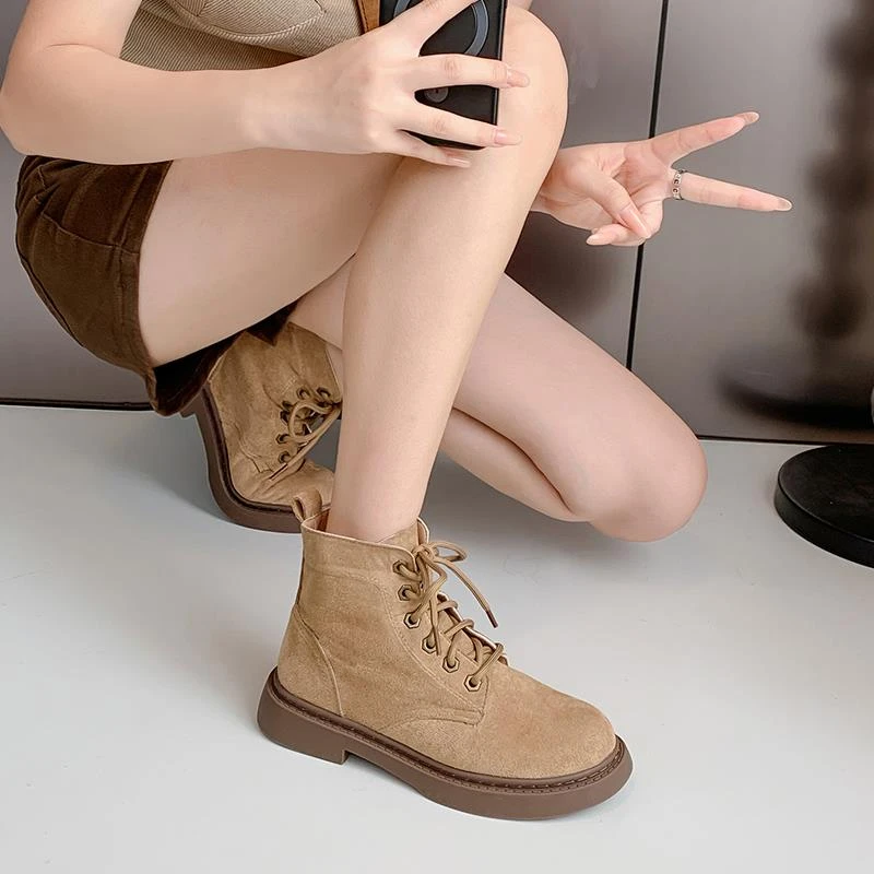 卡其色短靴女韩版磨砂马丁靴女英伦风2025新款平底厚底秋冬靴子女