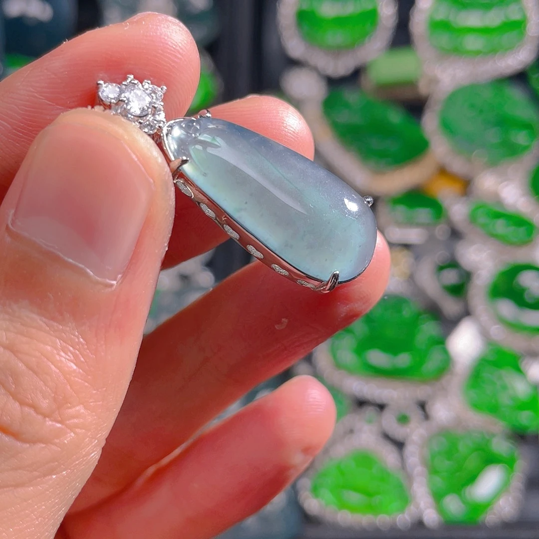 翡翠未镶嵌吊坠(不含链)