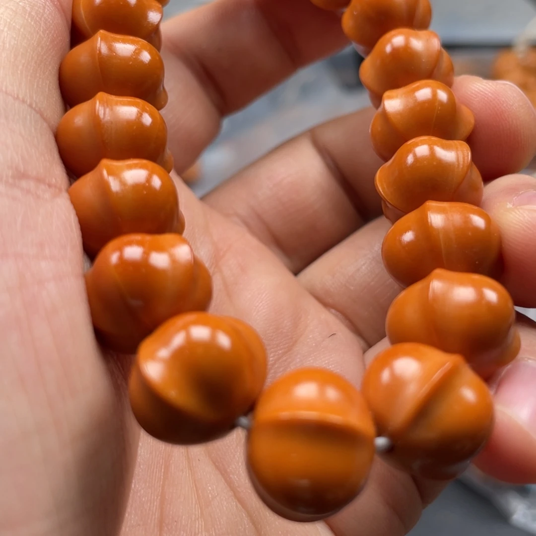 吊坠橄榄核不想说