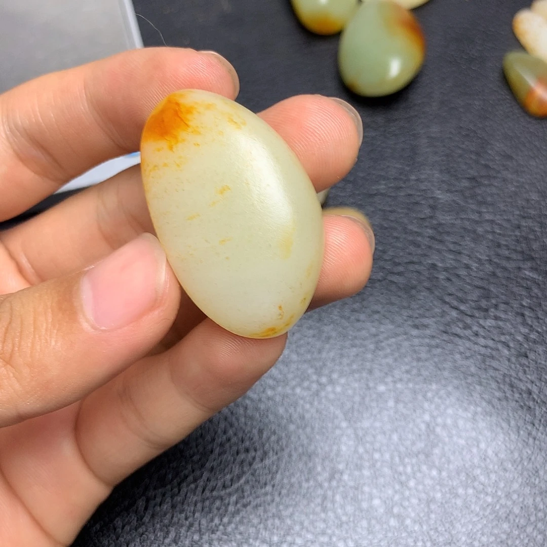 用***2和田玉未镶嵌摆件