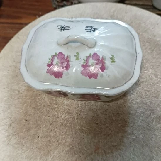 瓷片粉彩陶瓷摆件粉彩陶瓷摆件粉彩陶瓷摆件