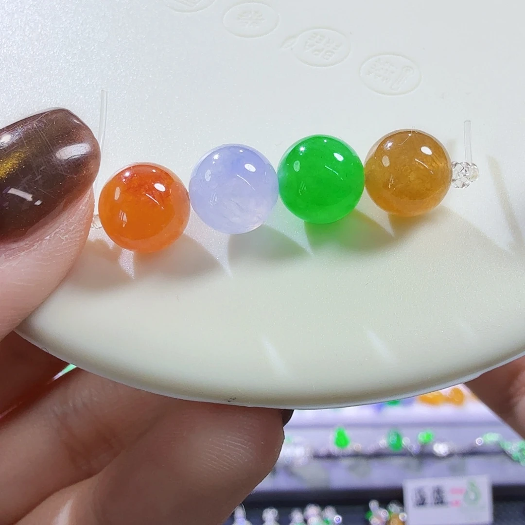 翡翠未镶嵌颈饰卡8彩珠