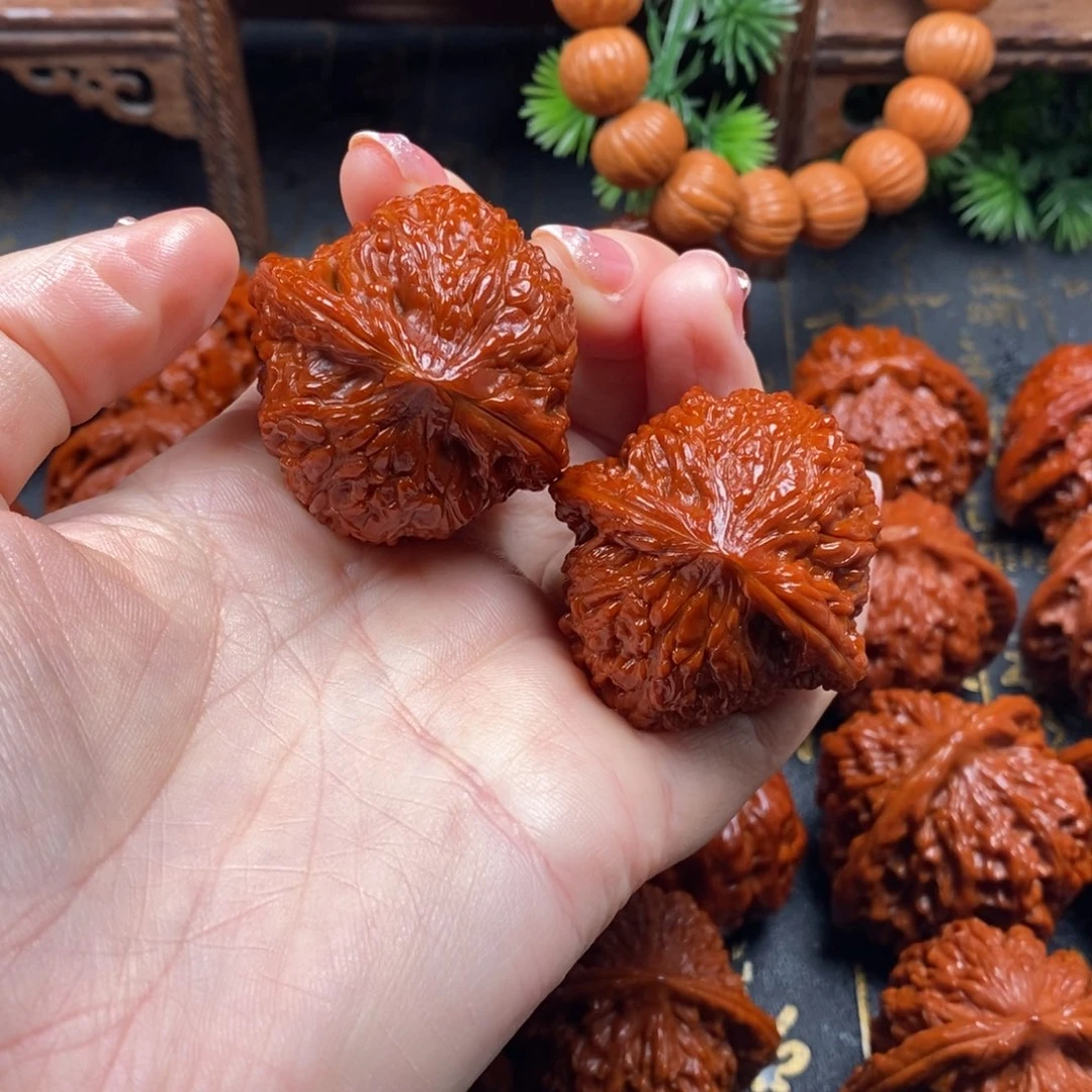 文玩核桃吊坠绣球a29