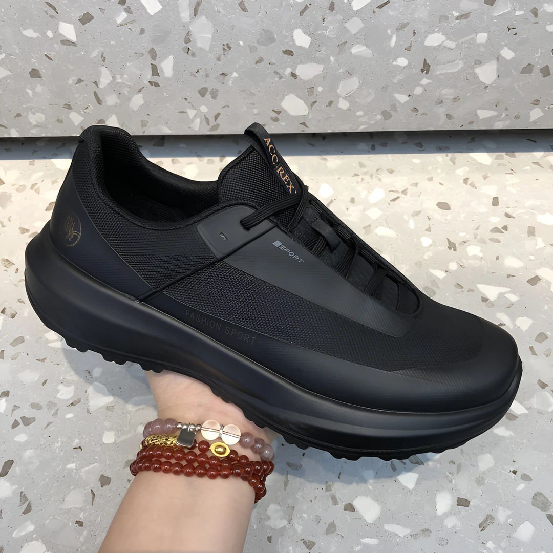 男鞋2025秋季新款时尚黑色休闲鞋厚底防滑舒适轻便百搭户外运动鞋