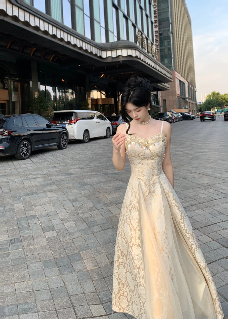 连衣裙显瘦气质夏季法式小众长款裙子复古收腰生日仙气森系