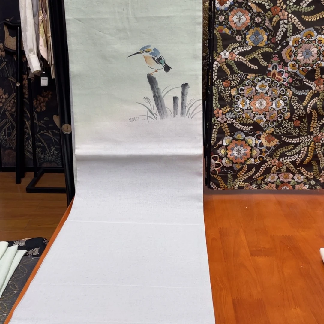 织绣水墨唐草瑞鸟纹