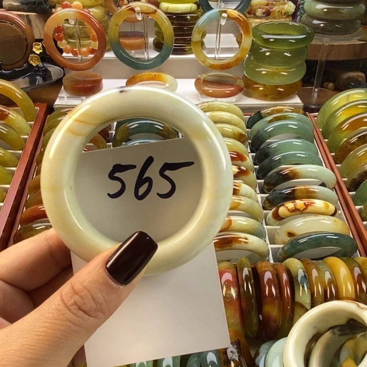 蛇纹石玉未镶嵌手镯52.5