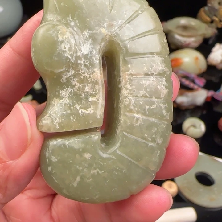 和田玉（糖玉）未镶嵌挂件