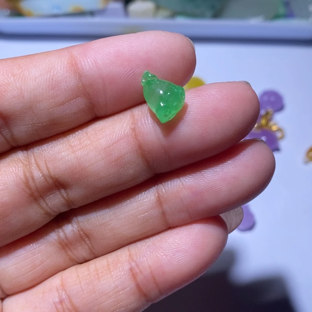 颈饰未镶嵌翡翠芳*32