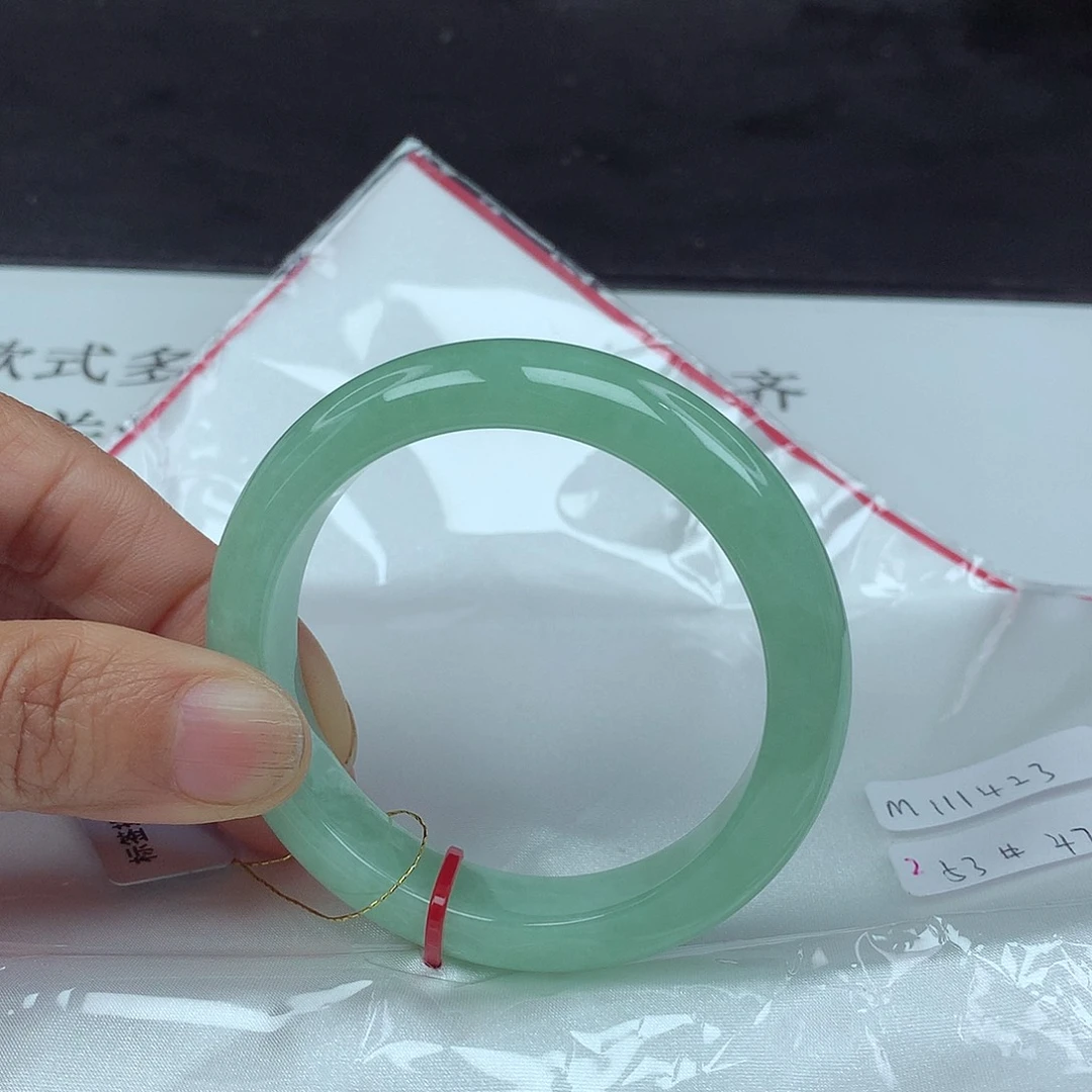 翡翠手镯未镶嵌53圈1423