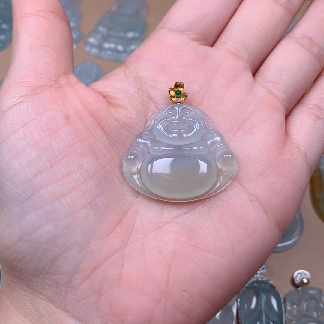翡翠18K金镶嵌颈饰缅甸翡翠