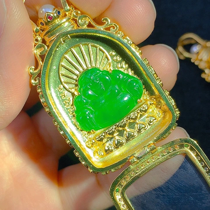 翡翠未镶嵌颈饰翡翠