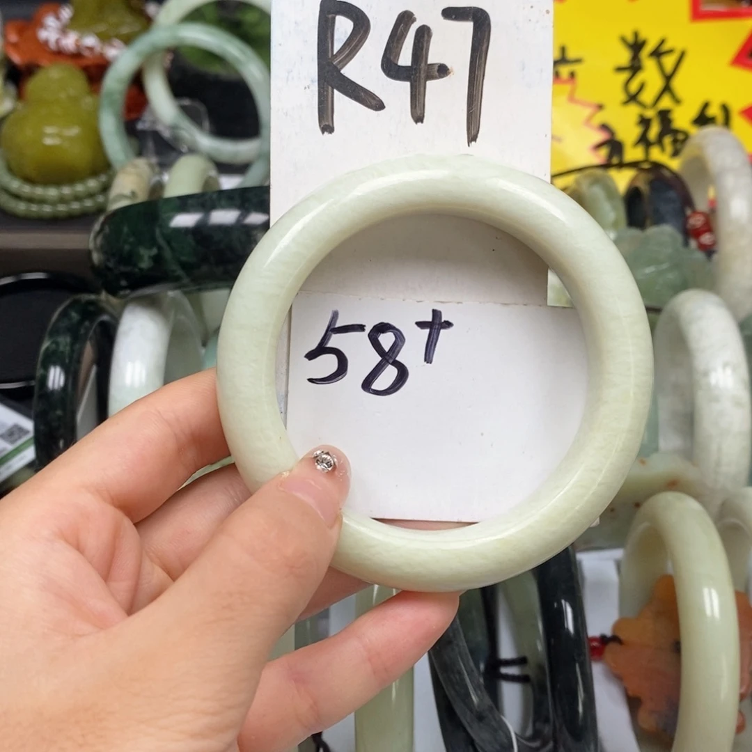 未镶嵌蛇纹石玉手镯