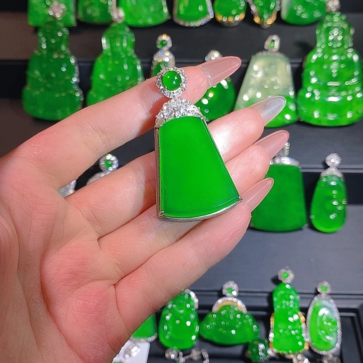 翡翠银S925镶嵌颈饰