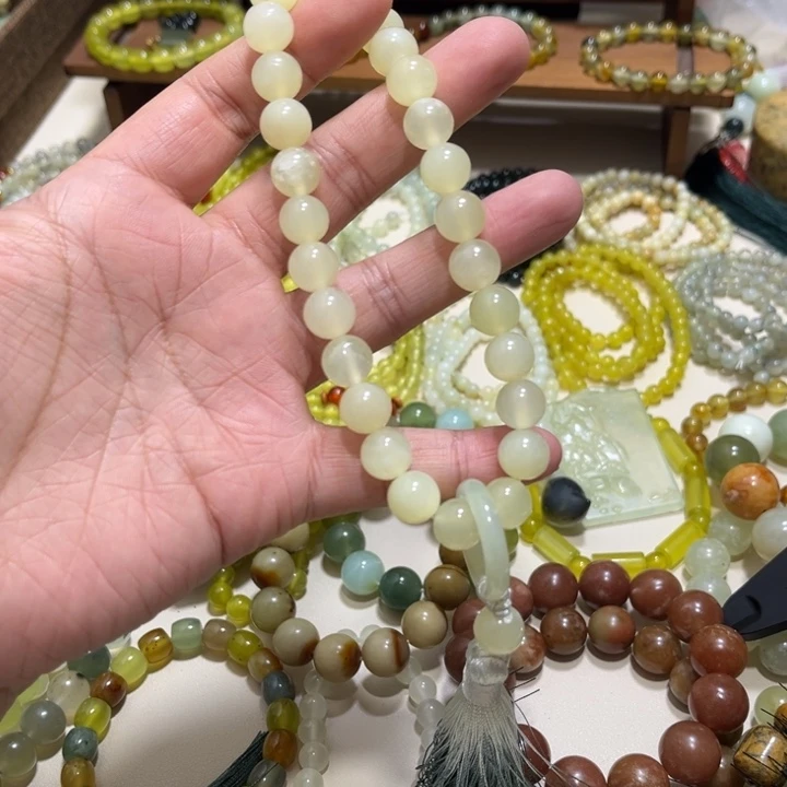 蛇纹石玉未镶嵌手链
