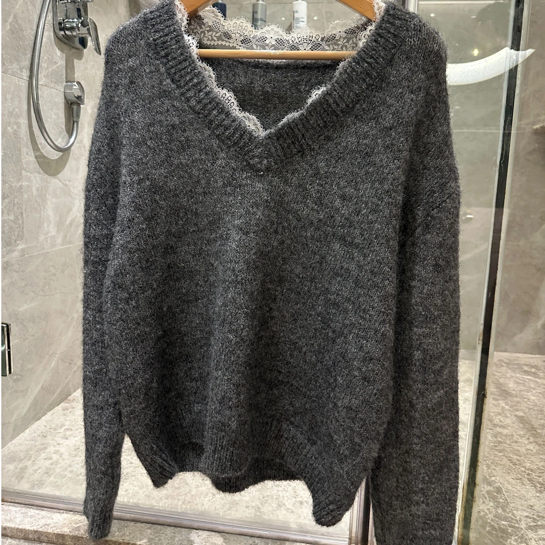 主播推荐-小众设计师款宽松慵懒感v领长袖毛衣