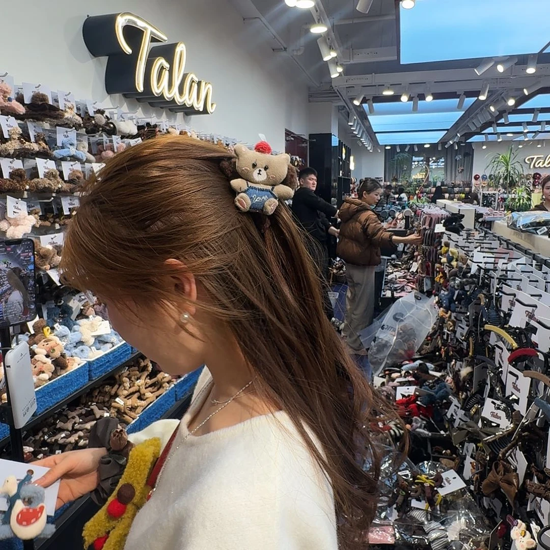 布艺非金属小熊抓夹