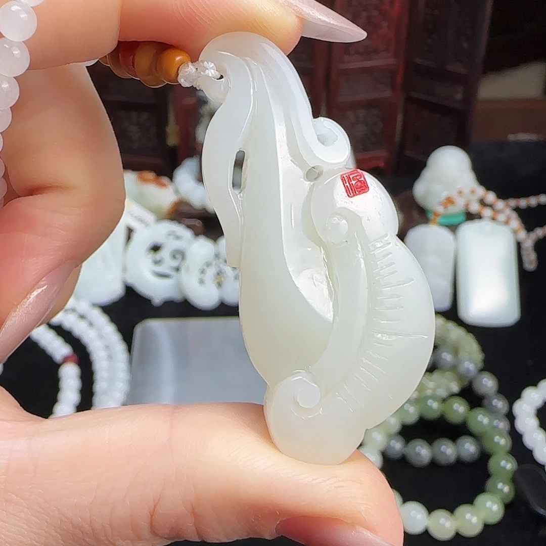 和田玉未镶嵌颈饰