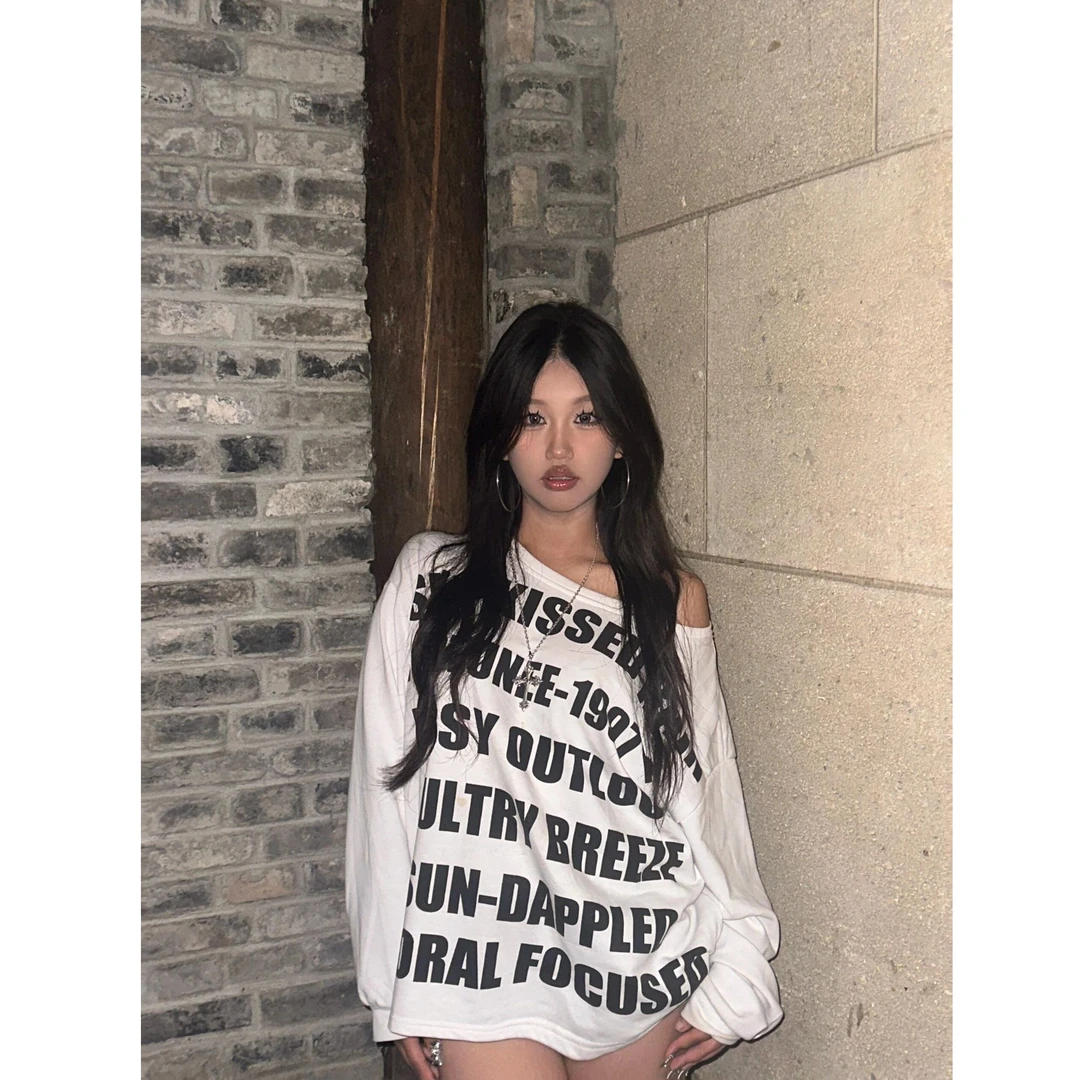 YWBY春秋新款韩系辣妹斜肩长袖t恤卫衣女休闲慵懒感宽松外套上衣