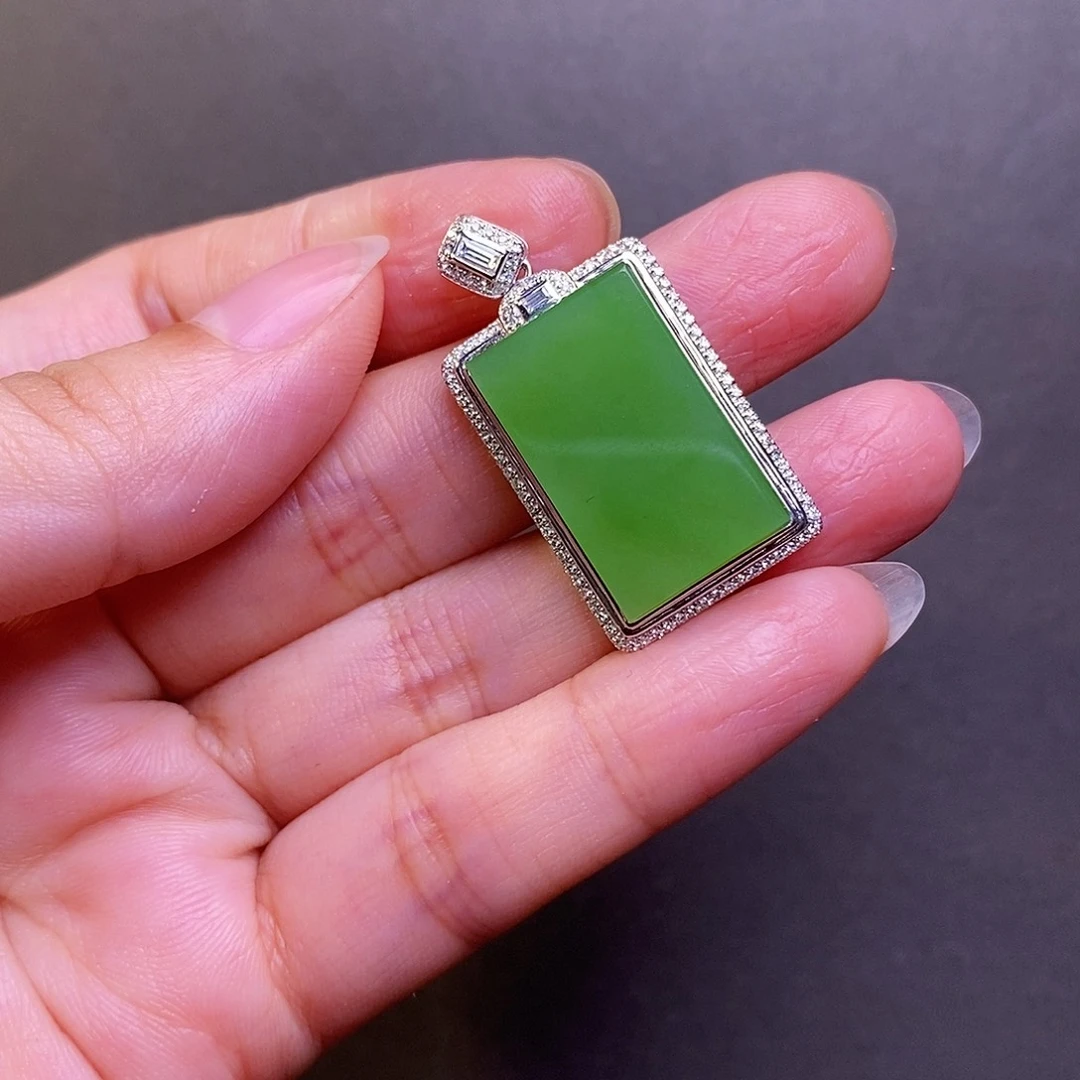 和田玉颈饰18K金镶嵌轩****6