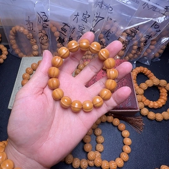 猴头核桃手串大鲨鱼