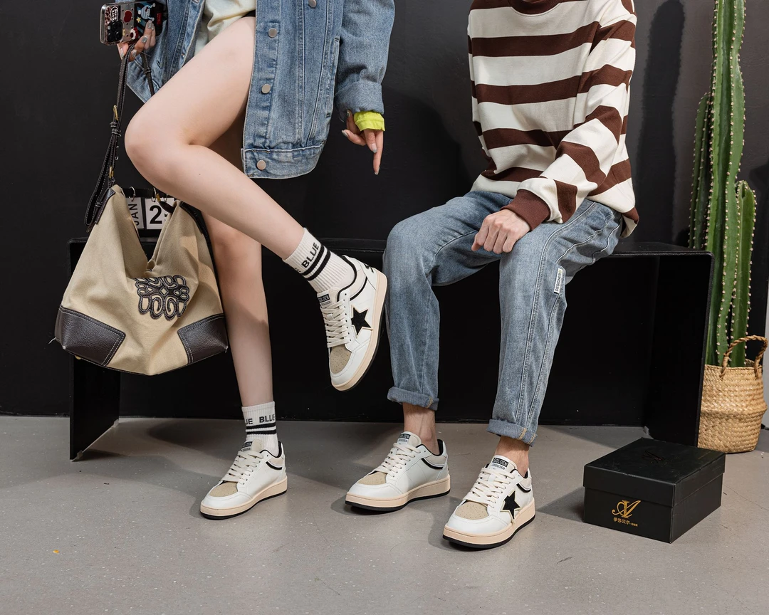 伊莎贝尔2025秋季新版星星板鞋时尚休闲鞋小众韩版小白鞋