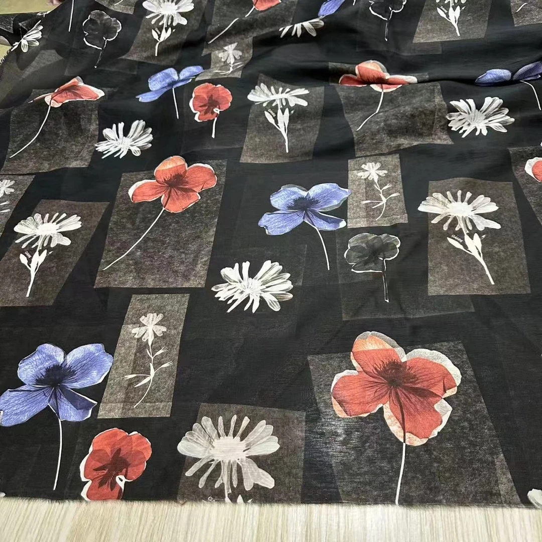 每天第一单20-200桑蚕丝布料偶有瑕属于正常不是精品介意慎拍