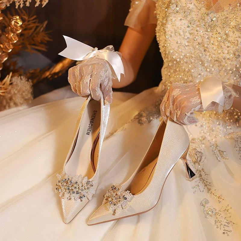 2025法国秋季优雅百搭婚鞋新款优雅细高跟鞋大号女鞋41-43大码